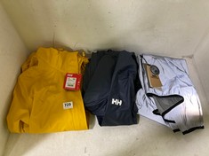 4 X ASSORTED JACKETS HELLY HANSEN W MOSS JACKET YELLOW