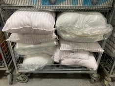 APPROX 6 X ASSORTED BEDDING TO INCLUDE SET OF 3 X LOOSE FIRM PILLOWS