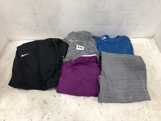 5 X ASSORTED CLOTHES TO INCLUDE NIKE MENS BASIC T-SHIRT IN BLUE SIZE SMALL