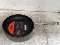 LE CREUSET 24CM TOUGHENED NON-STICK SHALLOW FRYING PAN