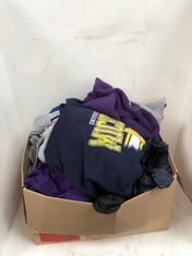 25 X ASSORTED MIXED ADULT CLOTHING BOX TO INCLUDE XL UNIVERSITY OF MICHIGAN M NAVY BLUE DESIGN HOODIE