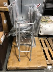 APPROX 3 X ASSORTED ITEMS PAIR OF DINING CHAIRS IN GREY (ZONE 4)