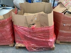 PALLET OF ASSORTED PET ITEMS TO INCLUDE HOUND GRANBY SPLASH LIFE JACKET IN ORANGE (KERBSIDE PALLET DELIVERY)