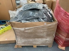 PALLET OF CAR MATS TO INCLUDE BENTLEY TURBO 1985 -1992 (KERBSIDE PALLET DELIVERY)