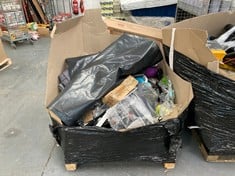 PALLET OF ASSORTED ITEMS TO INCLUDE DUNELM WALLPAPER IN BROWN EFFECT (KERBSIDE PALLET DELIVERY)