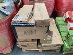 PALLET OF ASSORTED ITEMS TO INCLUDE CLASSIC ARLINGTON NEST OF TABLES (KERBSIDE PALLET DELIVERY)