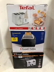 3 X ASSORTED 4-SLICE TOASTERS TO INCLUDE RUSSELL HOBBS STAINLESS STEEL BLACK