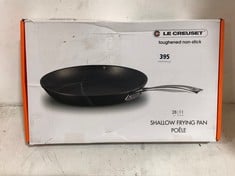 LE CREUSET 28CM SHALLOW FRYING PAN RRP- £104.25