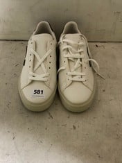 VEJA ESPLAR LEATHER TRAINERS WHITE CLAY SIZE 7 RRP- £120