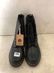 DR MARTENS SERENA FAUX FUR LINED BOOTS BLACK SIZE 7 RRP- £180