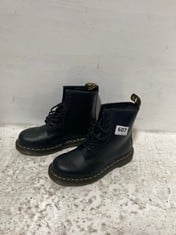 DR MARTENS 1460 PASCAL SOFT LEATHER LACE UP BOOTS BLACK SIZE 3 RRP- £170