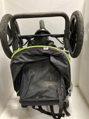 HAUCK RUNNER PUSHCHAIR BLACK/NEON RRP- £150