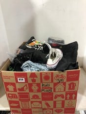 BOX OF ASSORTED KIDS CLOTHING/FOOTWEAR TO INCLUDE CONVERSE ALL STAR TRAINERS OFF-WHITE/WHITE SIZE 12