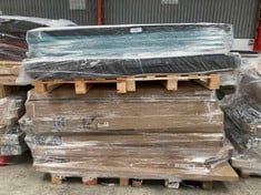 PALLET OF ASSORTED FURNITURE INCLUDING 2 MATTRESSES OF UNSPECIFIED SIZE (MAY BE BROKEN, DIRTY OR INCOMPLETE).