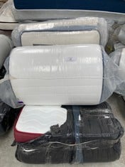 6 X VARIETY OF MATTRESSES OF DIFFERENT SIZES AND MODELS INCLUDING 135 X 200 (MAY BE BROKEN OR DIRTY).