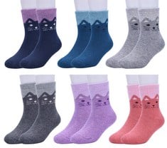 32 X KIDS WINTER SOCKS SUPER THICK SOFE WOOL SOCKS FOR BOYS GIRLS CREW SOCKS - 6 PAIRS (CAT, 1-3 YEARS) - TOTAL RRP £386: LOCATION - RACK A