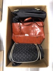 12X LOVEVCCK BLACK & GOLD BAG TOTAL RRP £170: LOCATION - RACK H