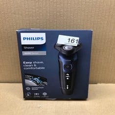 PHILIPS SHAVER SERIES 5000 - WET & DRY ELECTRIC MEN'S SHAVER IN METALLIC BLUE WITH PRECISION TRIMMER AND SOFT POUCH TRAVEL CASE (MODEL S5465/18).: LOCATION - A RACK