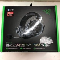 RAZER BLACKSHARK V2 PRO: LOCATION - BACK RACK