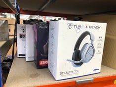 QUANTITY OF TECH & GAMING ITEMS TO INCLUDE TURTLE BEACH STEALTH 700 CONSOLE WHITE PLAYSTATION WIRELESS GAMING HEADSET W/ 80 HR BATTERY, BLUETOOTH, DUAL TRANSMITTERS & 60MM SPEAKERS FOR PS5, PS4, NINT