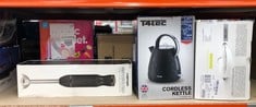 QUANTITY OF KITCHEN & APPLIANCES ITEMS TO INCLUDE T4TEC BRITISH DESIGNED FAST BOIL KETTLE - BLACK- TT - KT847UK: LOCATION - B RACK