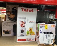 QUANTITY OF KITCHEN & APPLIANCES ITEMS TO INCLUDE PAUL RUSSELLS ELECTRIC PLASTIC KETTLE, 2200W 1.7L, HOT WATER DISPENSER, BLACK BOIL-DRY PROTECTION, AUTO SHUT OFF STRIX CONTROL: LOCATION - C RACK