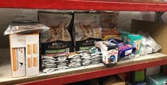 QUANTITY OF PET PRODUCTS ITEMS TO INCLUDE ROYAL CANIN ULTRA LIGHT WEIGHT CARE IN GRAVY ADULT WET CAT FOOD 85G: LOCATION - G RACK