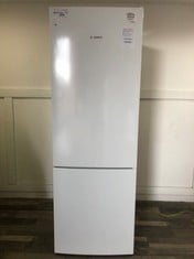 BOSCH SERIES 4 FREE STANDING FRIDGE FREEZER MODEL KGN492LDFG RRP £899: LOCATION - FRONT FLOOR(COLLECTION OR OPTIONAL DELIVERY AVAILABLE)