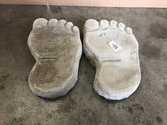 FOOT STEPPING STONES - COLLECTION ONLY - LOCATION FRONT FLOOR