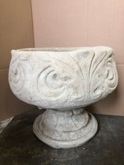 FLEUR-DE-LYS URN - COLLECTION ONLY - LOCATION FRONT FLOOR