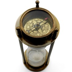 15 X HAND MADE SOLID BRASS HOURGLASS 5 MIN SAND TIMER WITH FULLY FUNCTIONAL COMPASSES - TOTAL RRP £315: LOCATION - A RACK