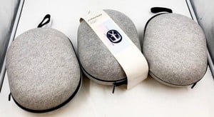 3X META QUEST 3 CARRY CASES  VR ACCESSORIES.: LOCATION - E