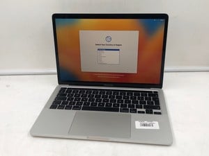 APPLE MACBOOK PRO 1TB SSD LAPTOP: MODEL NO A2251. INTEL CORE I5-1038NG7, 16GB RAM,: LOCATION - G