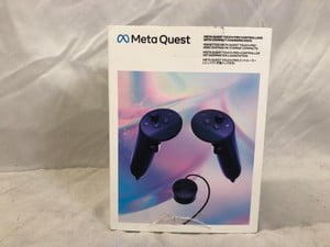 META QUEST TOUCH PRO CONTROLLERS WITH COMPACT CHARGING DOCK  VR CONTROLLERS.: LOCATION - I