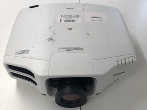 EPSON H749B EB-G7900U PROJECTOR (RRP - £3210).: LOCATION - A