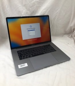 APPLE MACBOOK PRO 2018 500GB LAPTOP.. INTEL CORE I7-7700HQ, 16GB RAM,: LOCATION - O