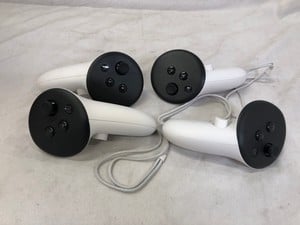 4X META QUEST 3 VR CONTROLLERS  VR CONTROLLERS.: LOCATION - D