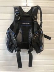 AQUA LUNG PRO HD SCUBA DIVING VEST, SIZE MD