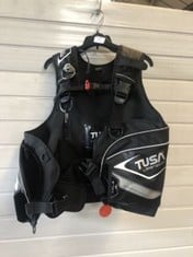 TUSA LIBERATOR SCUBA DIVING VEST, EUR SIZE M