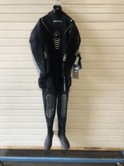 TYPHOON QUANTUM AIR DIVING SUIT, SIZE M