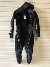 SCUBAPRO DEFINITION WETSUIT, SIZE S