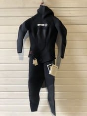 BEAUCHAT ATHENA WETSUIT, SIZE S