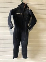 BEAUCHAT FOCEA JUNIOR WETSUIT WITH HOOD, 12/14