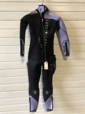 AQUA LUNG DYNAFLEX WETSUIT, SIZE XS