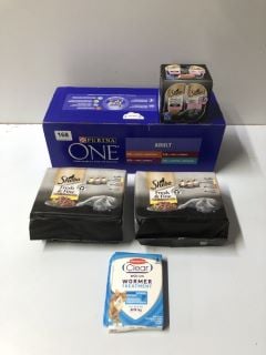 4 X PET PRODUCTS TO INC PURINA ONE ADULT MEAT PACK - BEST BEFORE 06/2026