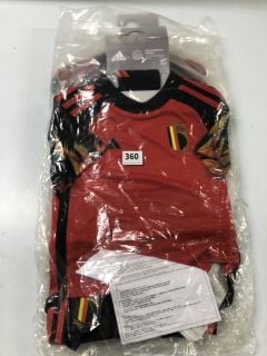 ADIDAS CHILDRENS ROYAL BELGIAN FA 1895 FOOTBALL KIT - SIZE 2 - 3 YEARS