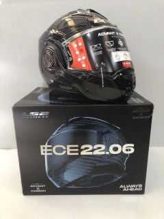 L52 FF901 ADVANT X CARBON MOTORCYCLE HELMET SIZE: L RRP: £379.99