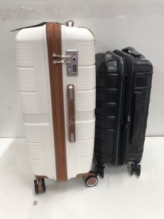 2 X TRAVELLING SUITCASE