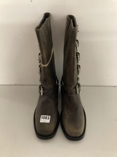 PAIR OF WOMEN'S DESIGNER ANKLE BOOTS IN BROWN - SIZE 41 - RRP £130