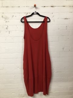 WOMEN'S DESIGNER DRESS IN RED - SIZE XS - RRP $70